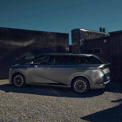 2027 Xpeng Motors X9 Rear View